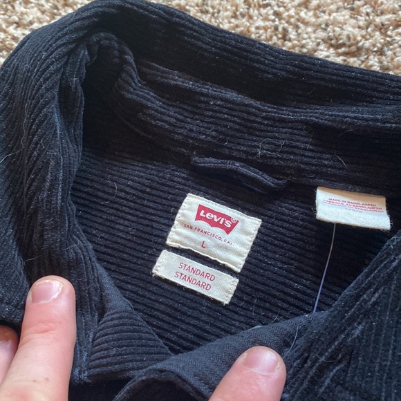 BRAND NEW: Levi’s corduroy flannel - Picture 2 of 3